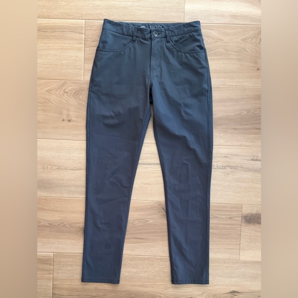 Vuori Meta Athletic Slim Pants in Charcoal Size 28